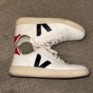 Veja V-12 Sneakers